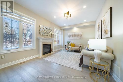 995 Nellie Little Crescent, Newmarket, ON - Indoor Photo Showing Living Room With Fireplace