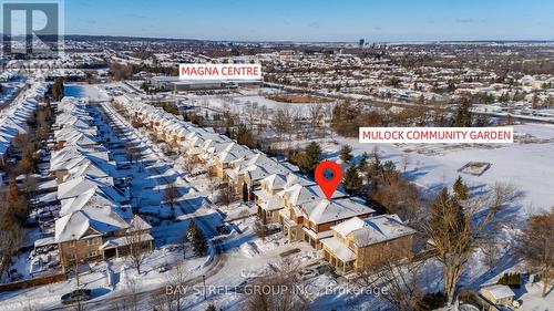 995 Nellie Little Crescent, Newmarket, ON - Outdoor With View