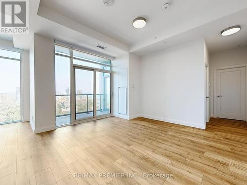 2003 - 500 Brock Avenue, Burlington, ON - Indoor Photo Showing Other Room