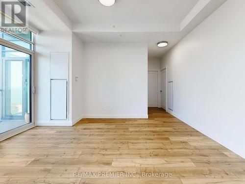 2003 - 500 Brock Avenue, Burlington, ON - Indoor Photo Showing Other Room