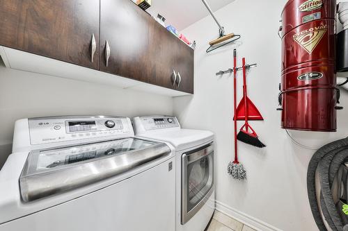 Logement - 156  - 160 Rue Marie-Chapleau, Blainville, QC - Indoor Photo Showing Laundry Room