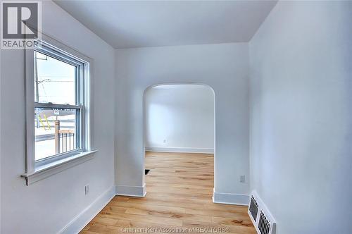22 Cross Street, Chatham, ON - Indoor Photo Showing Other Room