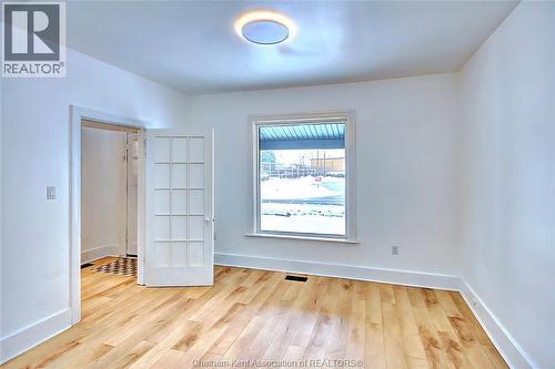 22 Cross Street, Chatham, ON - Indoor Photo Showing Other Room