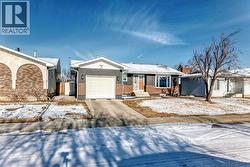 216 Pinecrest Crescent NE  Calgary, AB T1Y 1K9