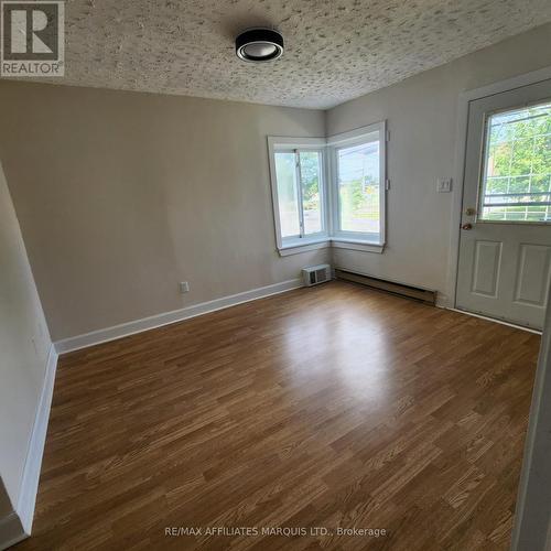 909 Second Street E, Cornwall, ON - Indoor Photo Showing Other Room