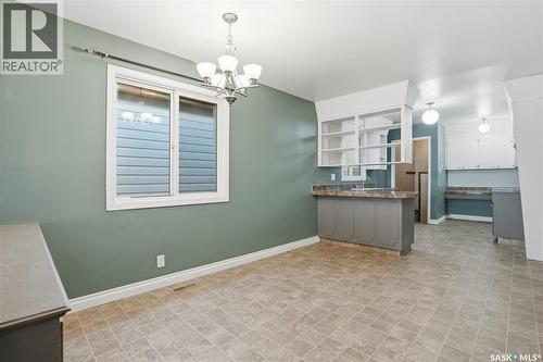 918 Garnet Street, Regina, SK - Indoor
