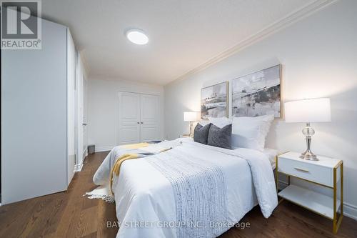 2398 Nichols Drive, Oakville, ON - Indoor Photo Showing Bedroom