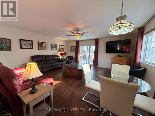 73 Oak Ridge Boulevard, Belleville (Belleville Ward), ON - Indoor