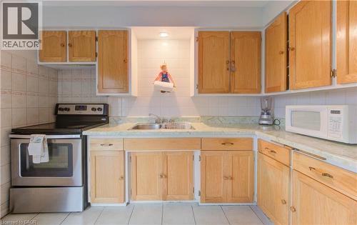 4 Flint Drive, Kitchener, ON - Indoor Photo Showing Kitchen
