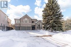 140 BOAKE TRAIL  Richmond Hill, ON L4B 3V8