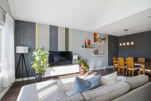 Salon - 3-23 Rue De Munich, Gatineau (Aylmer), QC - Indoor Photo Showing Living Room