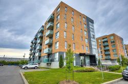 306-3499 Av. Jacques-Bureau  Laval (Chomedey), QC H7P 0J8