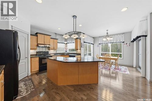 218 Brookshire Crescent, Saskatoon, SK - Indoor Photo Showing Kitchen