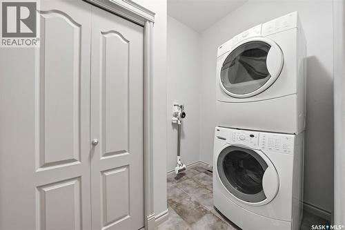 218 Brookshire Crescent, Saskatoon, SK - Indoor Photo Showing Laundry Room