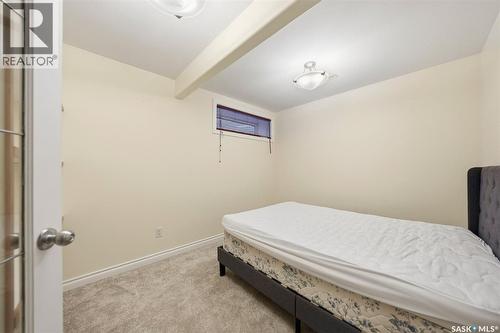 218 Brookshire Crescent, Saskatoon, SK - Indoor Photo Showing Bedroom
