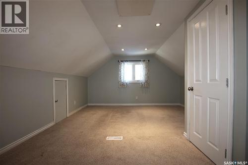227 Maple Avenue, Yorkton, SK - Indoor Photo Showing Other Room