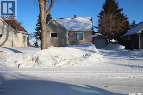 227 Maple Avenue, Yorkton, SK - Outdoor