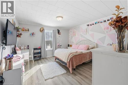 211 Robinson Road, Dunnville, ON - Indoor Photo Showing Bedroom
