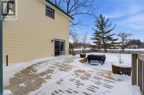 211 Robinson Road, Dunnville, ON - Outdoor With Exterior