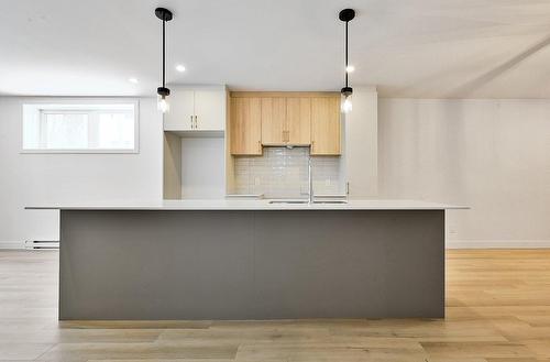 Cuisine - 1510 Boul. Marie-Victorin, Longueuil (Le Vieux-Longueuil), QC - Indoor Photo Showing Kitchen