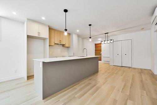 Cuisine - 1510 Boul. Marie-Victorin, Longueuil (Le Vieux-Longueuil), QC - Indoor Photo Showing Kitchen