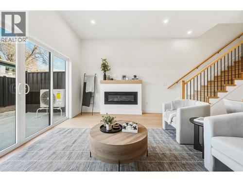 194 Maple Place Unit# 2, Oliver, BC - Indoor Photo Showing Living Room With Fireplace