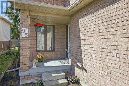 95 Athabaska Road, Barrie, ON - Outdoor With Exterior