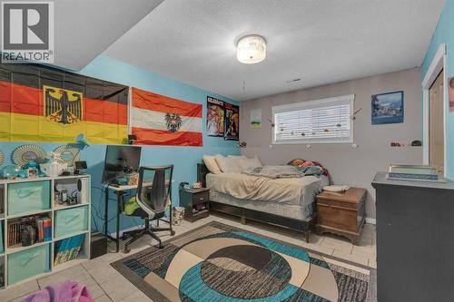157 Kidd Close, Red Deer, AB - Indoor Photo Showing Bedroom