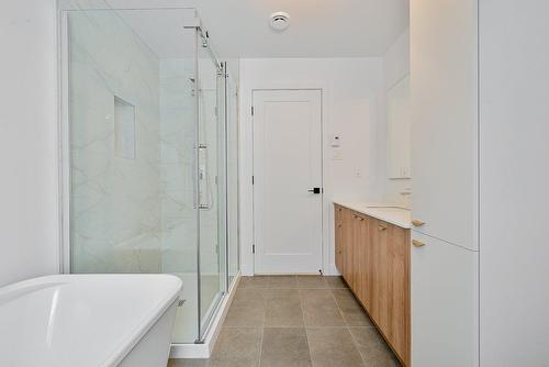 Salle de bains - 1512 Boul. Marie-Victorin, Longueuil (Le Vieux-Longueuil), QC - Indoor Photo Showing Bathroom