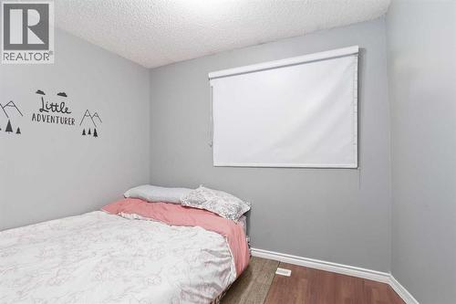 109 Ross Street, Fort Mcmurray, AB - Indoor Photo Showing Bedroom
