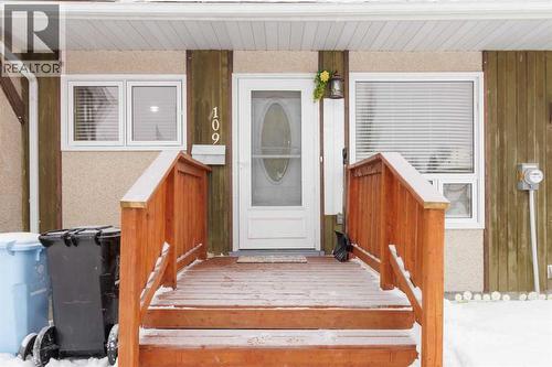 109 Ross Street, Fort Mcmurray, AB - Outdoor With Exterior