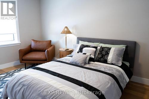 1515 Dufferin Street, Whitby, ON - Indoor Photo Showing Bedroom