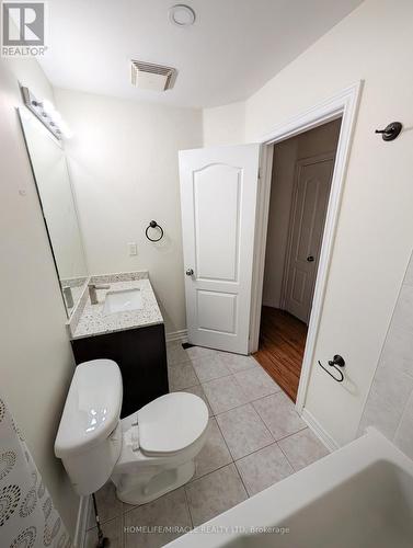 37 Calm Waters Crescent, Brampton, ON - Indoor Photo Showing Bathroom