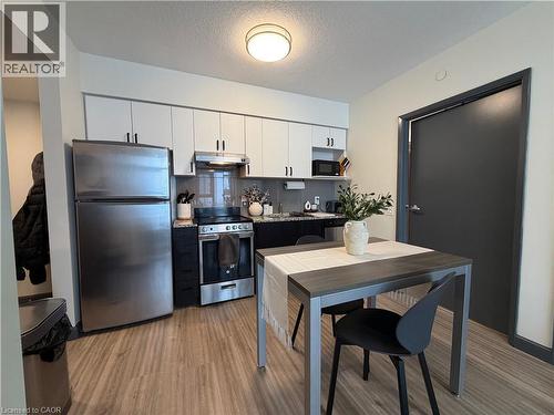 239 Albert Street Unit# 1903, Waterloo, ON - Indoor Photo Showing Kitchen