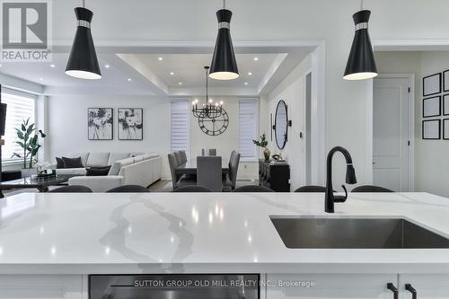 17 Bellefond Street, Vaughan, ON - Indoor Photo Showing Kitchen