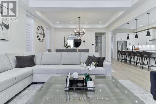 17 Bellefond Street, Vaughan, ON - Indoor Photo Showing Living Room