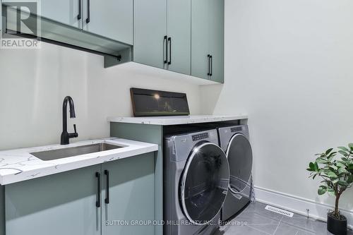 17 Bellefond Street, Vaughan, ON - Indoor Photo Showing Laundry Room
