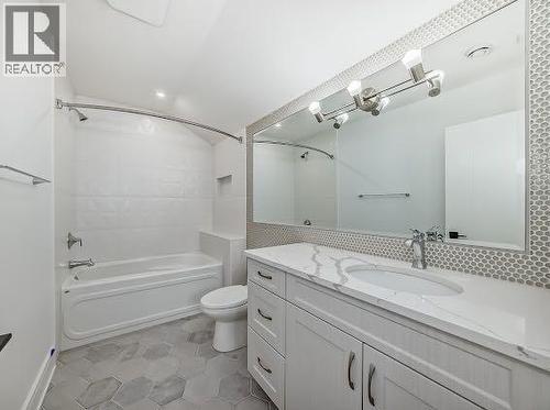 60 Junegrass Terrace, Rural Rocky View County, AB - Indoor Photo Showing Bathroom