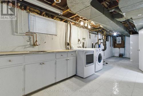 59 Cliftonvale Avenue, London South (South E), ON - Indoor Photo Showing Laundry Room