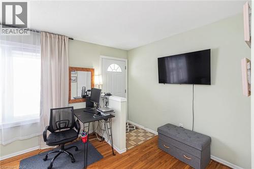 Office area featuring light wood finished floors and baseboards - 48 Riverdale Drive Unit# 2, Hamilton, ON - Indoor Photo Showing Office
