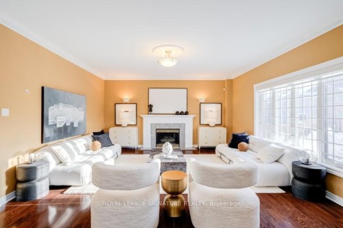 140 Boake Trail, Richmond Hill, ON - Indoor Photo Showing Living Room With Fireplace