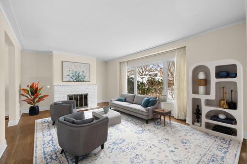 Salon - 266 Av. Glengarry, Mont-Royal, QC - Indoor Photo Showing Living Room With Fireplace