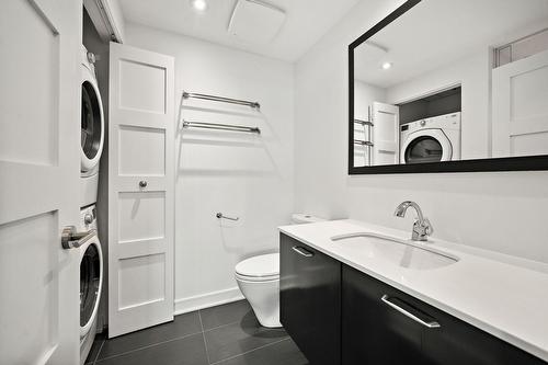 Salle de bains - 803-299 Rue De La Rotonde, Montréal (Verdun/Île-Des-Soeurs), QC - Indoor Photo Showing Laundry Room