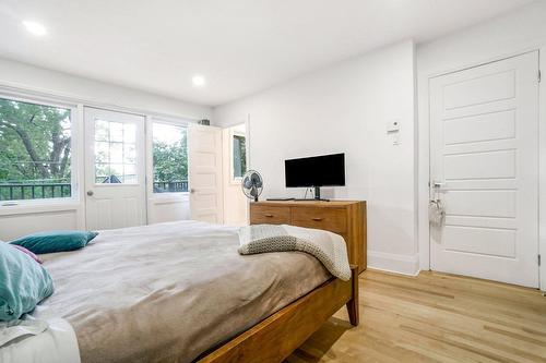 Chambre à coucher principale - 2332  - 2334 Ch. De Dunkirk, Mont-Royal, QC - Indoor Photo Showing Bedroom