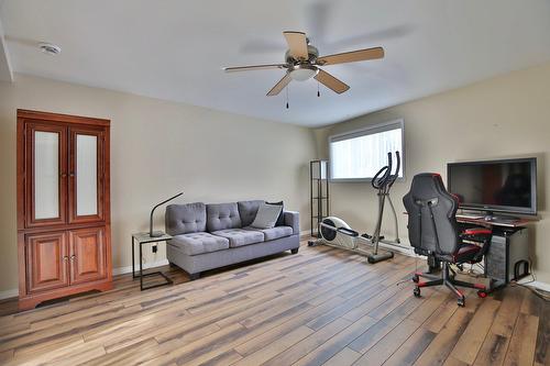 Salle familiale - 34 Rue Desaulniers, Shefford, QC - Indoor