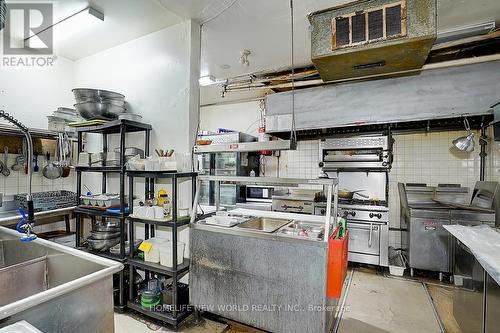 962 Kingston Road, Toronto, ON 