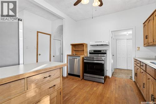 222 Lillooet Street W, Moose Jaw, SK - Indoor Photo Showing Kitchen