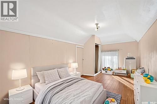 222 Lillooet Street W, Moose Jaw, SK - Indoor Photo Showing Bedroom