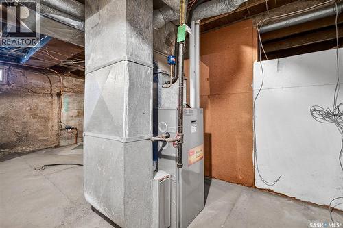 222 Lillooet Street W, Moose Jaw, SK - Indoor Photo Showing Basement
