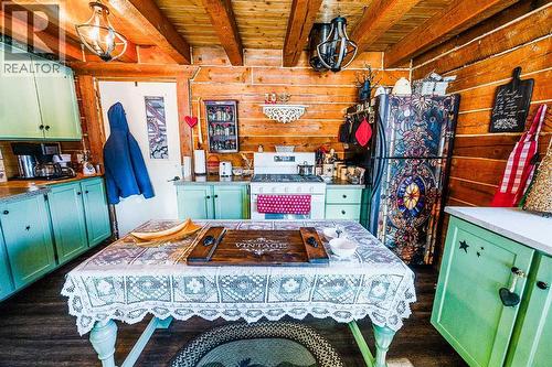 11401 800 Township, Rural Saddle Hills County, AB - Indoor